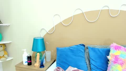 Snapshot of alisson_lay chatting on December 2024 09:56:01 PM A L I S S O N online show from December 2024 09:56:01 PM