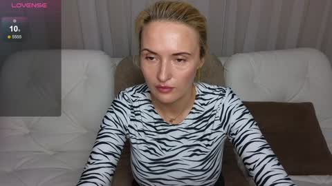 alisssarose online show from December 2024 07:38:02 PM