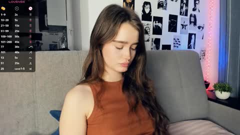 Snapshot of alivialovely chatting on November 2025 09:34:02 AM Alivia online show from November 2025 09:34:02 AM