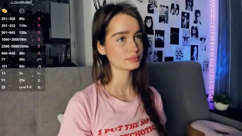 Snapshot of alivialovely chatting on December 2025 09:29:02 AM Alivia online show from December 2025 09:29:02 AM