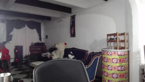 Alix online show from March 2025 02:09:01 AM