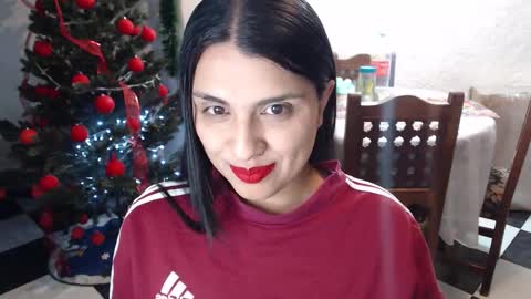 Alix online show from November 2025 02:01:02 AM