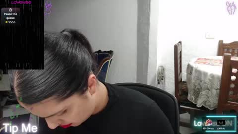 Alix online show from April 2026 01:45:01 AM