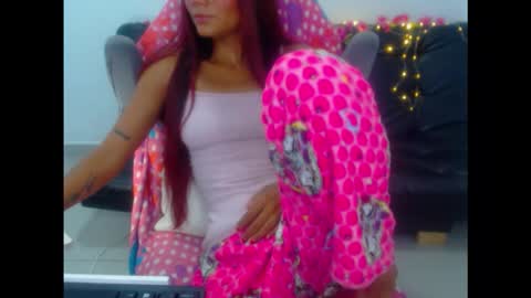 alixxe_ online show from February 2026 04:01:01 PM