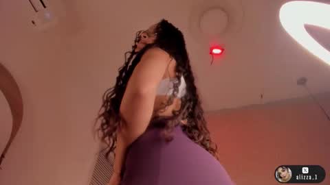 Snapshot of alizza_ chatting on November 2025 11:57:02 AM alizza_ online show from November 2025 11:57:02 AM