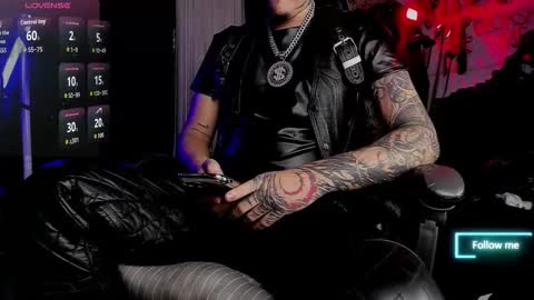   online show from November 2025 10:21:01 PM