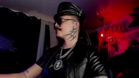   online show from November 2025 07:05:02 PM