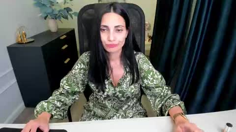 Snapshot of allayerty chatting on October 2025 11:48:02 PM allayerty online show from October 2025 11:48:02 PM