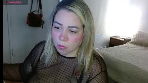 Snapshot of allegra_ferragamo chatting on October 2025 09:05:02 PM Ale online show from October 2025 09:05:02 PM