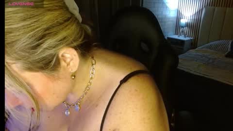 Snapshot of allegra_ferragamo chatting on November 2025 10:36:02 PM Ale online show from November 2025 10:36:02 PM