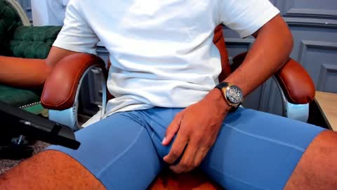 Snapshot of allessandrosantos chatting on December 2024 08:48:01 PM Help me reach 100 likes online show from December 2024 08:48:01 PM