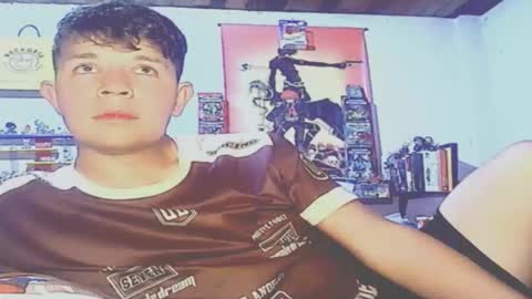 Snapshot of allex14141414xd chatting on December 2025 10:47:02 PM allex14141414xd online show from December 2025 10:47:02 PM