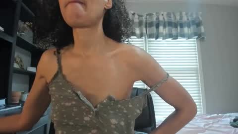 Snapshot of allgood4u chatting on February 2025 08:31:01 PM wishlist on bio online show from February 2025 08:31:01 PM