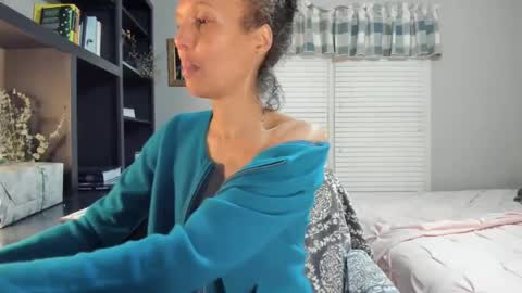 Snapshot of allgood4u chatting on February 2025 11:35:01 PM wishlist on bio online show from February 2025 11:35:01 PM