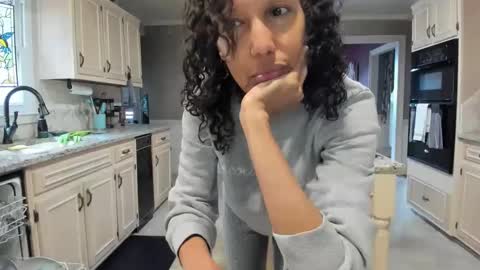 Snapshot of allgood4u chatting on February 2025 06:56:02 PM wishlist on bio online show from February 2025 06:56:02 PM