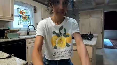 Snapshot of allgood4u chatting on March 2025 06:54:02 PM wishlist on bio online show from March 2025 06:54:02 PM