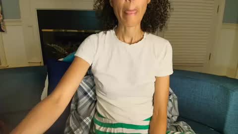 Snapshot of allgood4u chatting on September 2025 02:45:01 AM wishlist on bio online show from September 2025 02:45:01 AM