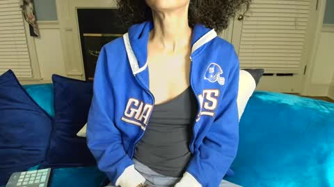 Snapshot of allgood4u chatting on September 2025 04:14:01 AM wishlist on bio online show from September 2025 04:14:01 AM