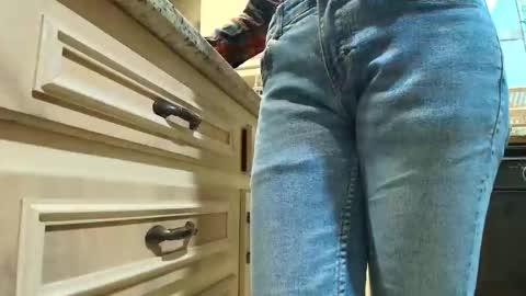 Snapshot of allgood4u chatting on November 2025 06:52:02 PM wishlist on bio online show from November 2025 06:52:02 PM