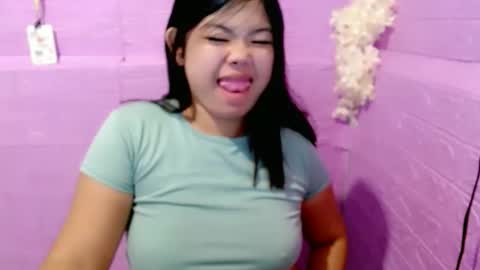 allianahpetit online show from December 2025 02:24:02 PM