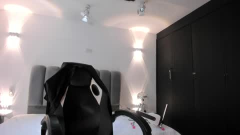 ALLICE online show from April 2026 12:15:01 PM