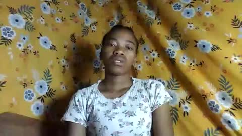 Snapshot of alliciax632770 chatting on December 2025 08:19:01 AM alliciax632770 online show from December 2025 08:19:01 AM