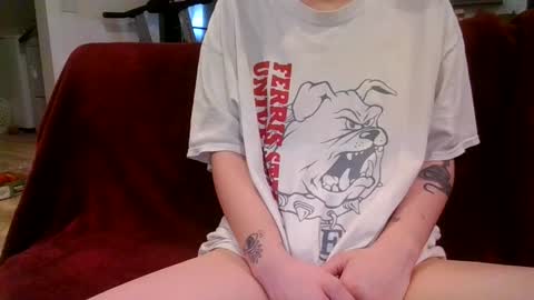 alliebearx online show from February 2025 12:38:02 AM