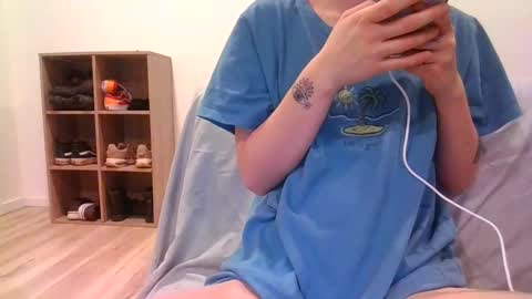alliebearx online show from March 2025 05:00:02 AM
