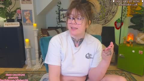 Snapshot of allieberrybb chatting on January 2025 05:42:02 AM bb online show from January 2025 05:42:02 AM