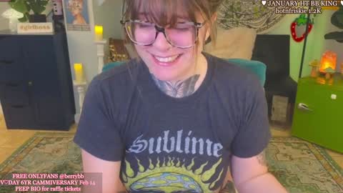 Snapshot of allieberrybb chatting on January 2025 04:32:01 AM bb online show from January 2025 04:32:01 AM