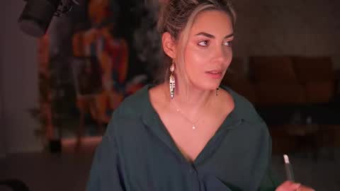 Allie online show from November 2025 05:56:02 AM