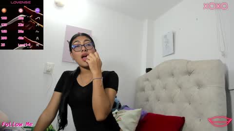 Nana online show from February 2025 04:04:01 AM