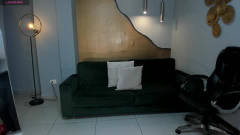 Allison Rogers online show from November 2025 02:10:01 AM