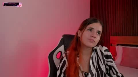 Snapshot of alliss_ginger_ chatting on July 2026 04:19:01 AM A L L I S S online show from July 2026 04:19:01 AM
