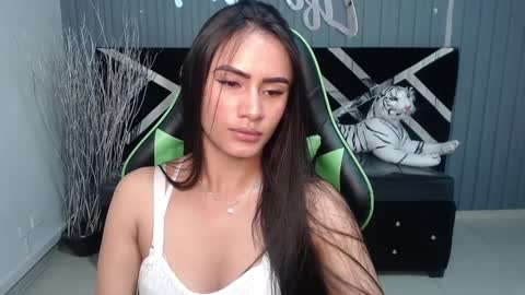 Allisson online show from January 2025 03:25:02 AM