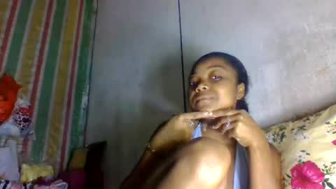 allizida01 online show from May 2026 02:11:02 PM