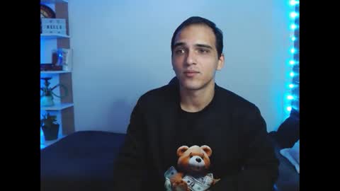 Snapshot of allmax_33 chatting on November 2025 06:40:01 PM Max online show from November 2025 06:40:01 PM