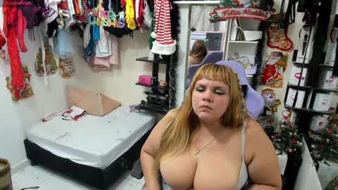 Snapshot of allsson_miller chatting on January 2025 07:45:01 AM allsson_miller online show from January 2025 07:45:01 AM