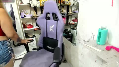 Snapshot of allsson_miller chatting on September 2025 03:08:02 AM allsson_miller online show from September 2025 03:08:02 AM