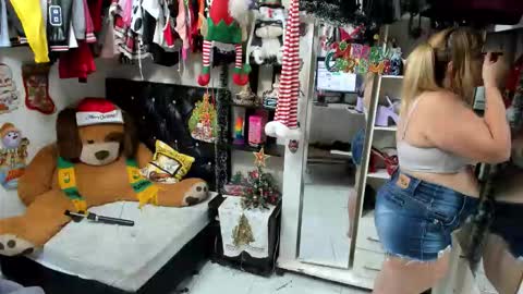 Snapshot of allsson_miller chatting on November 2025 04:01:02 AM allsson_miller online show from November 2025 04:01:02 AM