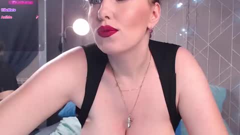 Snapshot of alluregolden chatting on December 2024 01:18:01 AM Alluregolden online show from December 2024 01:18:01 AM