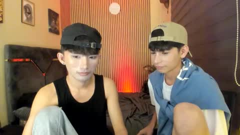 Snapshot of alluring_alpha chatting on October 2025 03:43:01 PM kim and josh online show from October 2025 03:43:01 PM