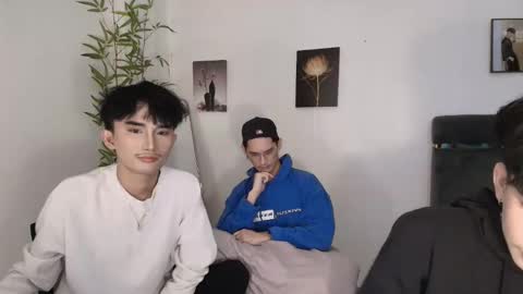 Snapshot of alluring_alpha chatting on May 2026 06:49:02 PM kim and josh online show from May 2026 06:49:02 PM