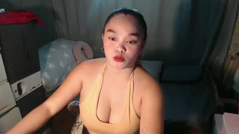 Snapshot of alluring_bobbies chatting on November 2025 03:46:01 PM dhiharu online show from November 2025 03:46:01 PM