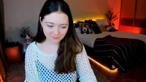 alluringeyess online show from December 2025 05:09:02 PM