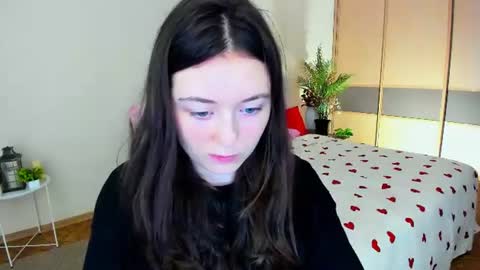 alluringeyess online show from July 2026 04:36:01 PM