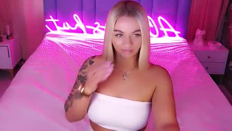 AlwaysHot online show from November 2025 03:01:02 AM