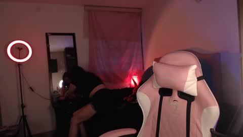 Ally online show from February 2025 11:12:01 PM