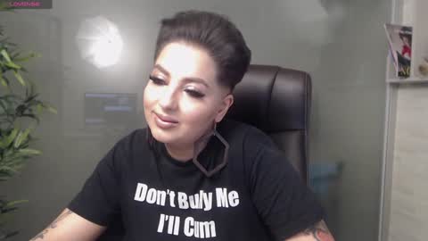         online show from January 2025 09:08:01 PM