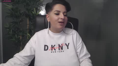         online show from February 2025 02:38:02 AM